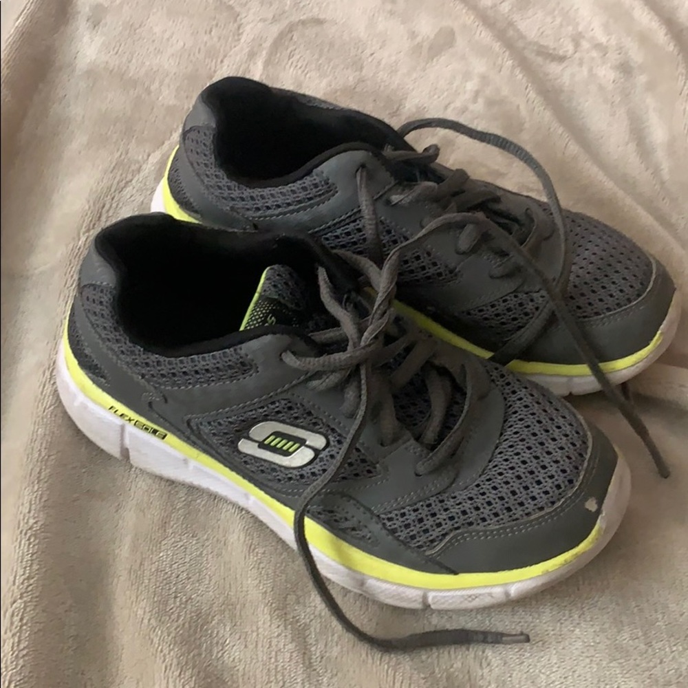 Skechers shoes size 1